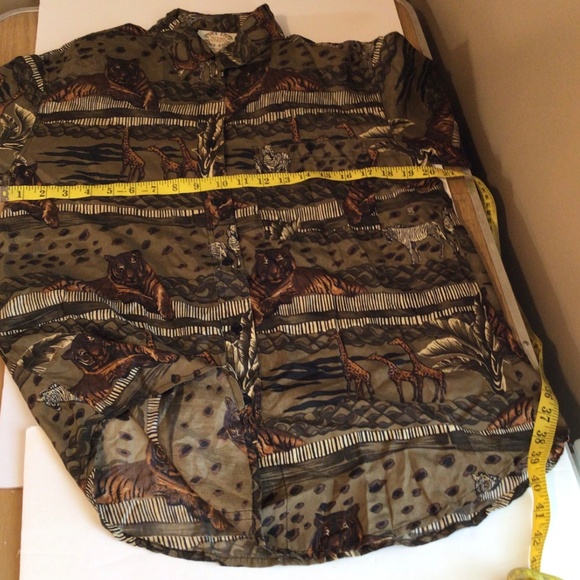 metro exspress womens button up shirt brown size Medium silk animal print safari - Picture 8 of 11